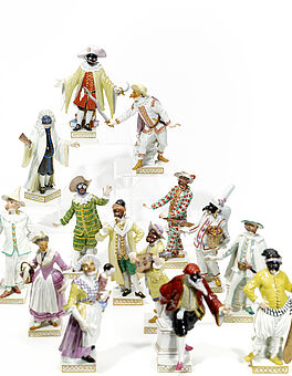 Meissen - 14 Figuren aus der Commedia dellArte, 55585-1, Van Ham Kunstauktionen
