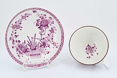 Meissen - Zwei Tassen mit Untertassen mit floralem Dekor, 73258-13, Van Ham Kunstauktionen