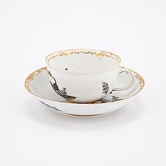 Meissen - Zwei Tassen und Untertassen mit feinen Jagddekoren, 77124-23, Van Ham Kunstauktionen