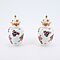 Meissen - Paar Deckelvasen mit Kakiemon-Dekor, 81588-14, Van Ham Kunstauktionen