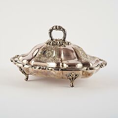 Servier Deckelschüssel mit Einsatz, 80784-1, Van Ham Kunstauktionen