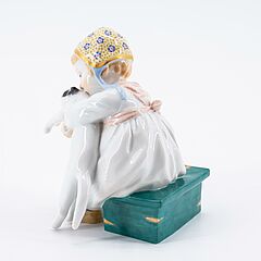 Meissen - KLEINES MAEDCHEN MIT KATZE, 75863-55, Van Ham Kunstauktionen