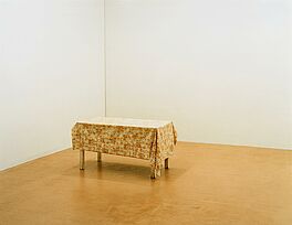 Ricarda Roggan - Tisch mit weissen Beinen, 56801-2412, Van Ham Kunstauktionen