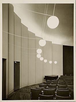 Hugo Schmoelz - Ohne Titel Zuschauerraum, 81351-91, Van Ham Kunstauktionen