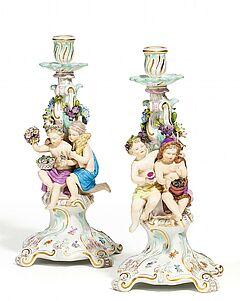 Meissen - Zwei Leuchter mit Amoretten als Fruehling und Sommer und Herbst und Winter, 58709-47, Van Ham Kunstauktionen