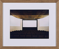 Candida Hoefer - Kino in der Bruecke, 70387-7, Van Ham Kunstauktionen