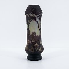 Daum Freres - Keulenfoermige Vase mit Seenlandschaft im Morgenlicht, 76257-13, Van Ham Kunstauktionen