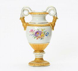 Meissen - Schlangenhenkelvase mit Blumendekor, 56009-1, Van Ham Kunstauktionen