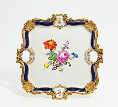 Meissen - Prunktablett mit Blumenbouquet, 70216-28, Van Ham Kunstauktionen