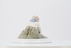 Meissen - Kleiner Junge mit Bilderbuch, 75074-88, Van Ham Kunstauktionen