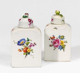 KPM - Zwei Teedosen mit Blumendekor, 54831-17, Van Ham Kunstauktionen