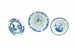 Grosse Gruppe von 53 Teilen mit Blau-Weissem Dekor, 75906-9, Van Ham Kunstauktionen