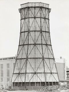 Bernd und Hilla Becher - Kuehlturm ca 1930 Zeche Radbod Hamm Ruhrgebiet, 82095-1, Van Ham Kunstauktionen