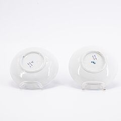 Meissen - KONVOLUT MIT 29 TEILEN UND BLAU-WEIssEN DEKOREN, 76821-128, Van Ham Kunstauktionen