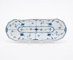 Royal Copenhagen - Kaffeeservice Strohblume mit 50 Teilen, 76895-21, Van Ham Kunstauktionen