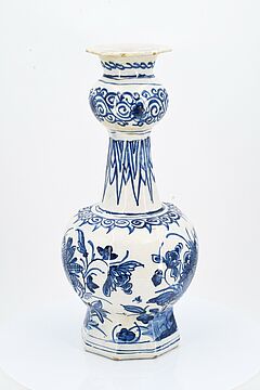 Delft - Dreiteiliger Vasensatz, 73034-6, Van Ham Kunstauktionen