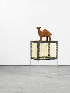 Lisa Lapinski - Tobacco Camel Ref black box, 68003-527, Van Ham Kunstauktionen