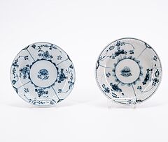 Meissen - KONVOLUT MIT 29 TEILEN UND BLAU-WEIssEN DEKOREN, 76821-128, Van Ham Kunstauktionen