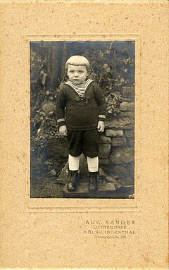 August Sander - Junge im Matrosenanzug, 61592-3, Van Ham Kunstauktionen