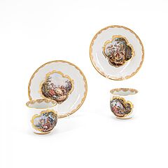 Meissen - Zwei Tassen und Untertassen mit feinen Genreszenen, 79078-2, Van Ham Kunstauktionen