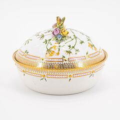 Royal Kopenhagen - 18 Teile aus einem Speiseservice Flora Danica, 79057-2, Van Ham Kunstauktionen