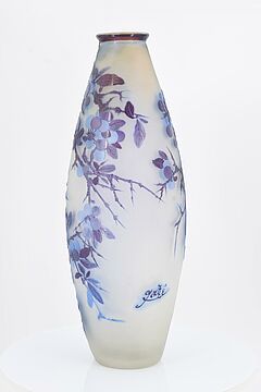 Emile Galle - Vase mit Beerenzweigen, 68007-66, Van Ham Kunstauktionen