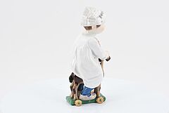 Meissen - Kind auf einem Holzpferd reitend, 75372-11, Van Ham Kunstauktionen
