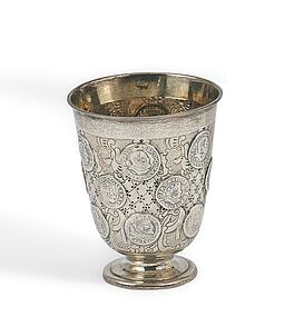 Joachim Huebener II - Gefusster Muenzbecher, 81725-1, Van Ham Kunstauktionen