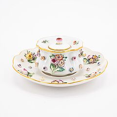 Meissen - 2 Trembleusen kleine Dose 2 Teedosen eine Blattschale amp Tintenfass, 76821-109, Van Ham Kunstauktionen