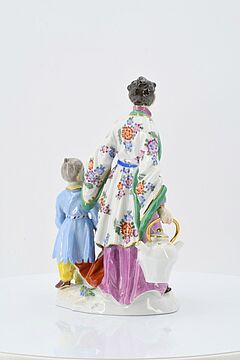 Meissen - Gruppe Japanerin mit zwei Kindern, 75074-16, Van Ham Kunstauktionen