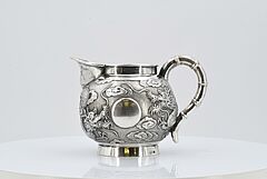 Tuck Chang  Co - Dreiteiliges Teeservice mit Drachendekor, 75137-2, Van Ham Kunstauktionen