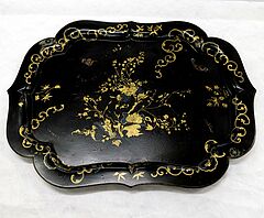 England - Regency Lacktablett mit floralem Dekor und Schmetterling, 73676-10, Van Ham Kunstauktionen