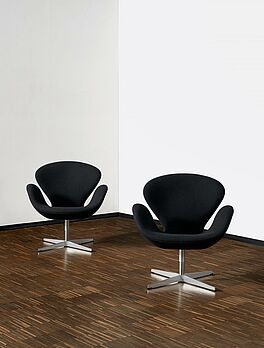 Arne Jacobsen - Swan Chairs, 60867-34, Van Ham Kunstauktionen