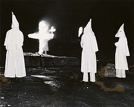 Anonym - Ohne Titel Klan initiates 400 new members, 68004-75, Van Ham Kunstauktionen