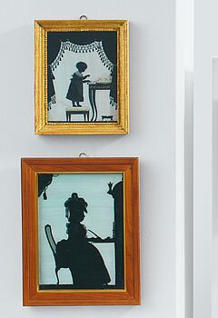 Southern Germany or England - Hinterglasbild mit Dame am Schreibtisch amp Hinterglasbild mit kleinem Kind in Buch lesend als Silhouettendarstellungen, 80922-12, Van Ham Kunstauktionen