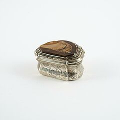 England - Bombierte Tabatiere in Kartuschenform, 81600-17, Van Ham Kunstauktionen