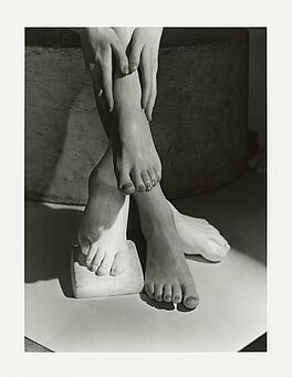 Horst P Horst - Barefoot Beauty, 82008-1053, Van Ham Kunstauktionen