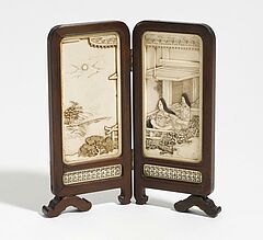 Kleiner Tischstellschirm mit Marusaki Shikibu, 64215-2, Van Ham Kunstauktionen