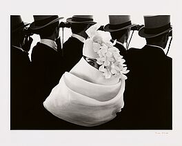Frank Horvat - Givenchy Hat A For Jardin des Modes, 82008-1093, Van Ham Kunstauktionen