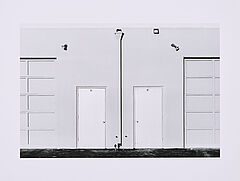 Lewis Baltz - Northwest Wall Unoccupied Industrial Spaces 17875 C and D Skypark Circle Irvine, 75280-5, Van Ham Kunstauktionen