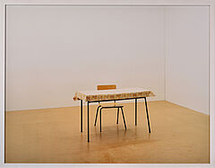 Ricarda Roggan - Tisch und Stuhl mit schwarzen Beinen, 62796-4, Van Ham Kunstauktionen