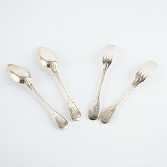 14 Loeffel und 18 Gabeln mit Wappengravur, 80357-5, Van Ham Kunstauktionen