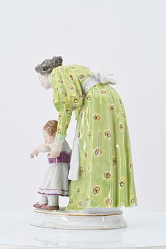 Meissen - Kleines Kind mit Mutter, 75074-33, Van Ham Kunstauktionen