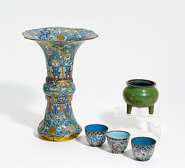 Gu-Vase Weihrauchbrenner und drei Teebecher, 64493-1, Van Ham Kunstauktionen