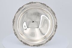 Kleine Aufsatzschale mit Rocailledekor, 73045-4, Van Ham Kunstauktionen