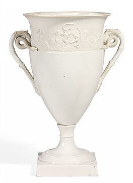Meissen - Empire Vase mit Puttenfries, 57059-112, Van Ham Kunstauktionen